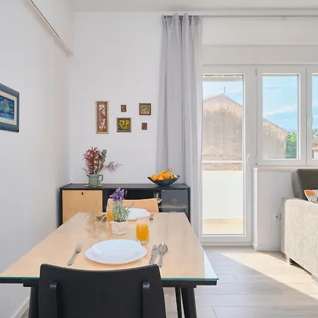 Lav By Litto Apartment *